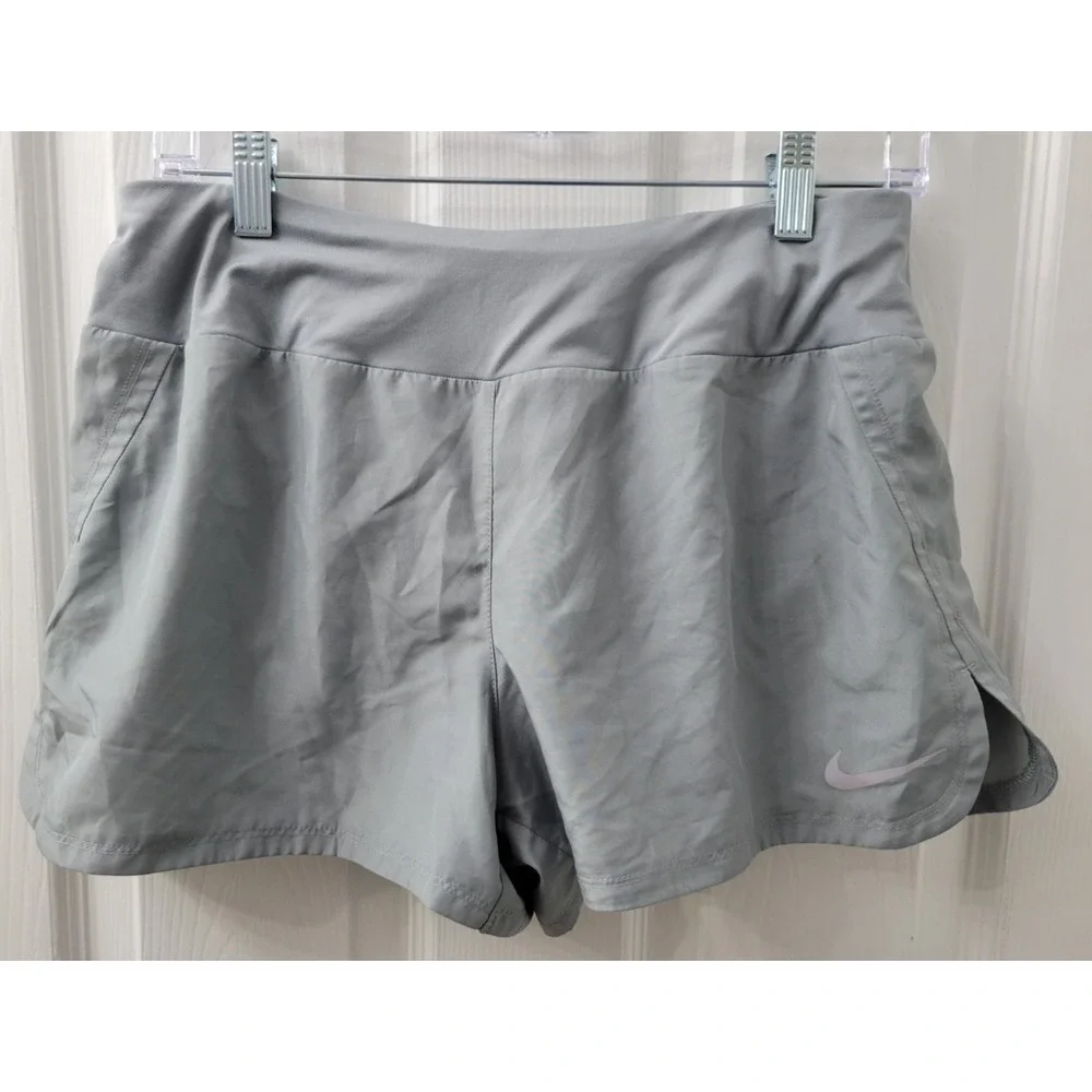 Nike Dri-Fit Womens Running Shorts Gray Size Medium Lined EUC